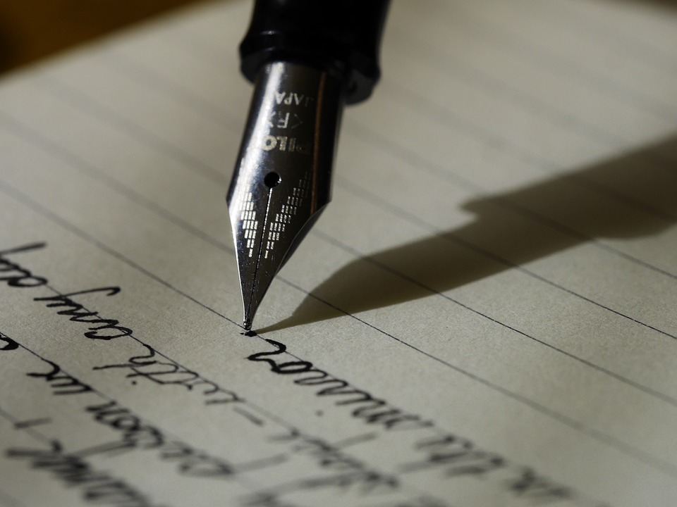 Ziua Internationala a scrisului de mana | O mai fi important scrisul de mana?